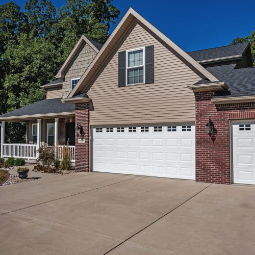 chi11-photo-home-raised-panel-short-0826-0237
